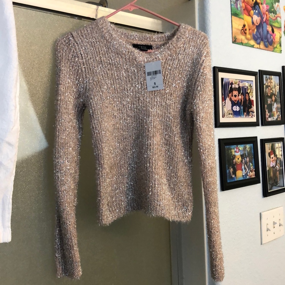 Forever 21 Sweater Top